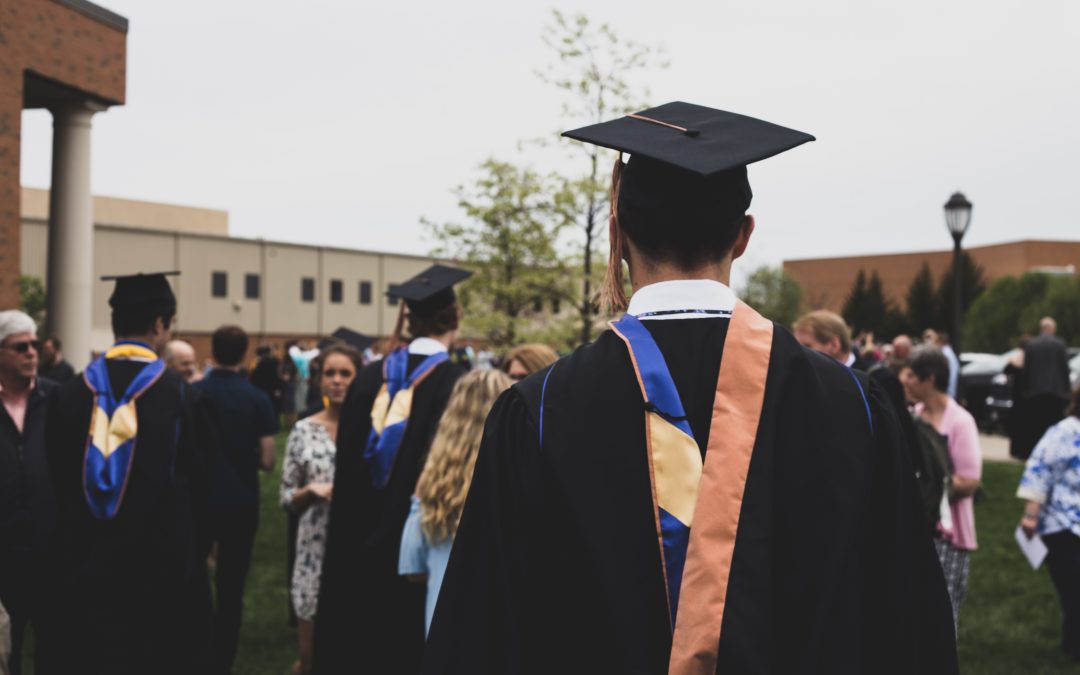 The Art of Letting Go—Parenting Tips for Coping with High School Graduation